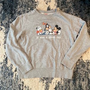 Disney Sweatshirt by UNIQLO “it was a great day”